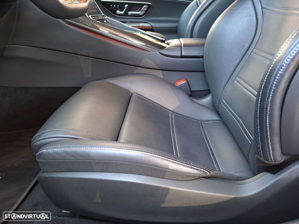 Mercedes-Benz SL 63 AMG 4Matic+ - 15