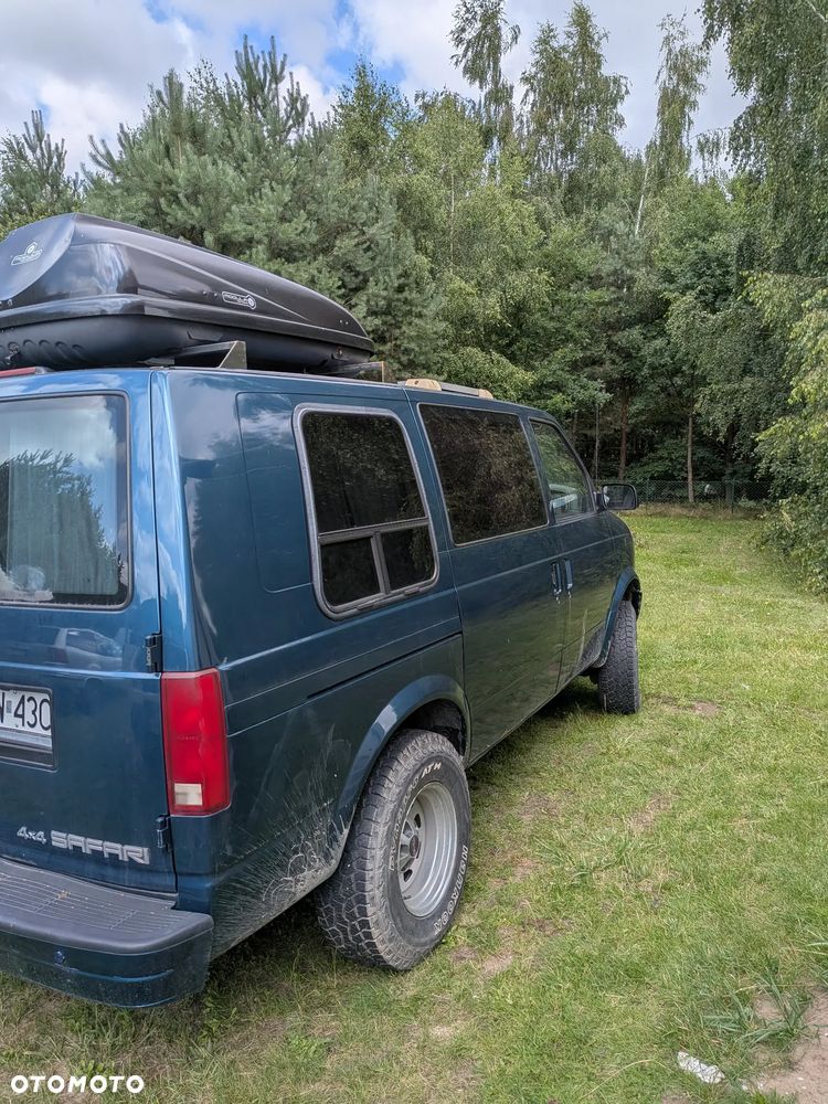 GMC Safari - 5