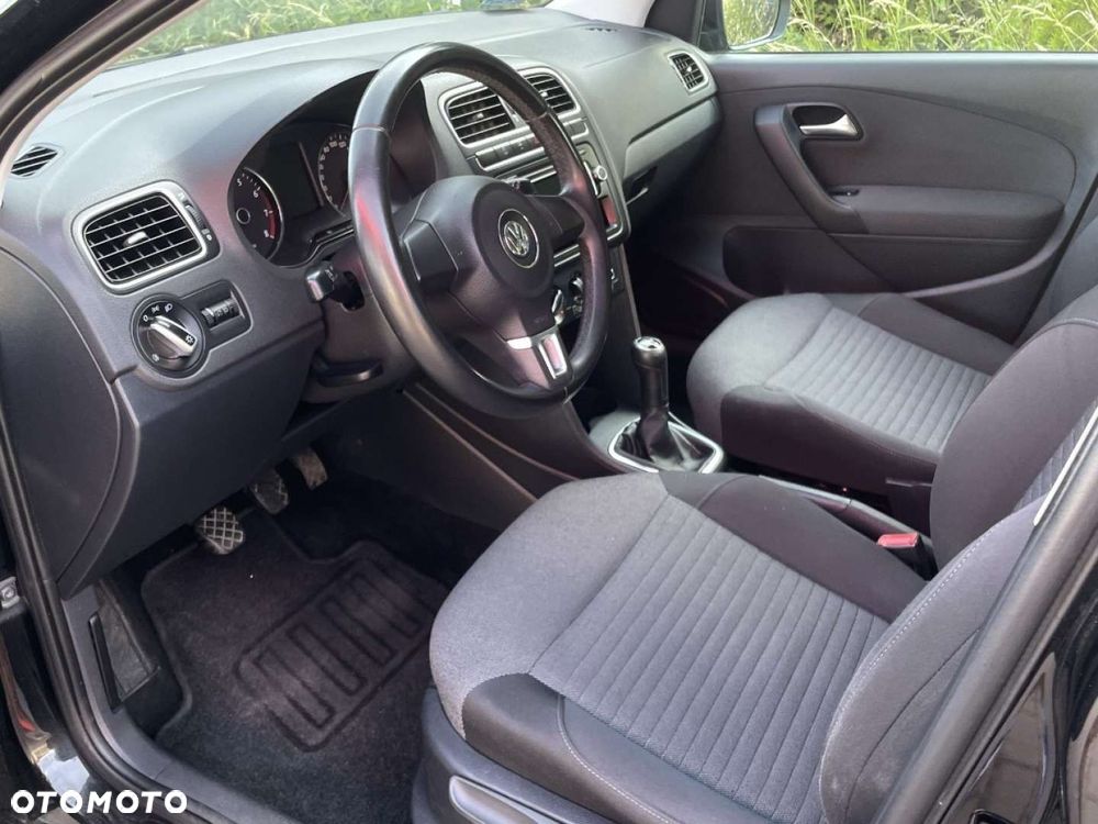 Volkswagen Polo - 11