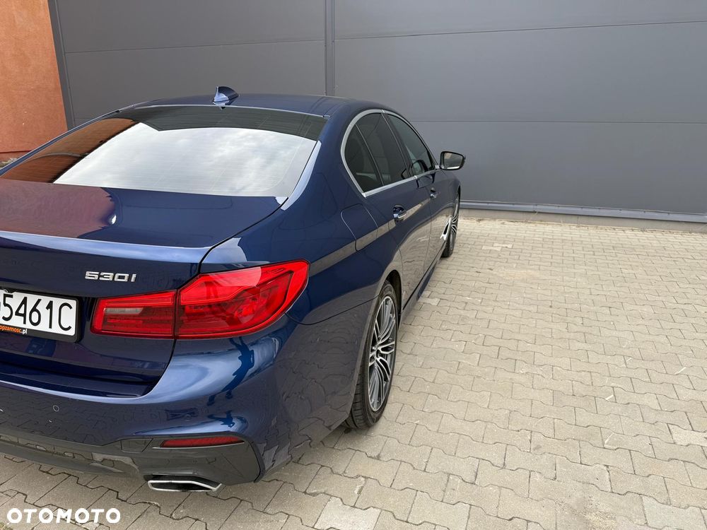 BMW Seria 5 530i xDrive M Sport sport - 12