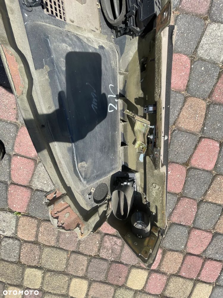 Bmw E32 Deska rozdzielcza konsola - 8