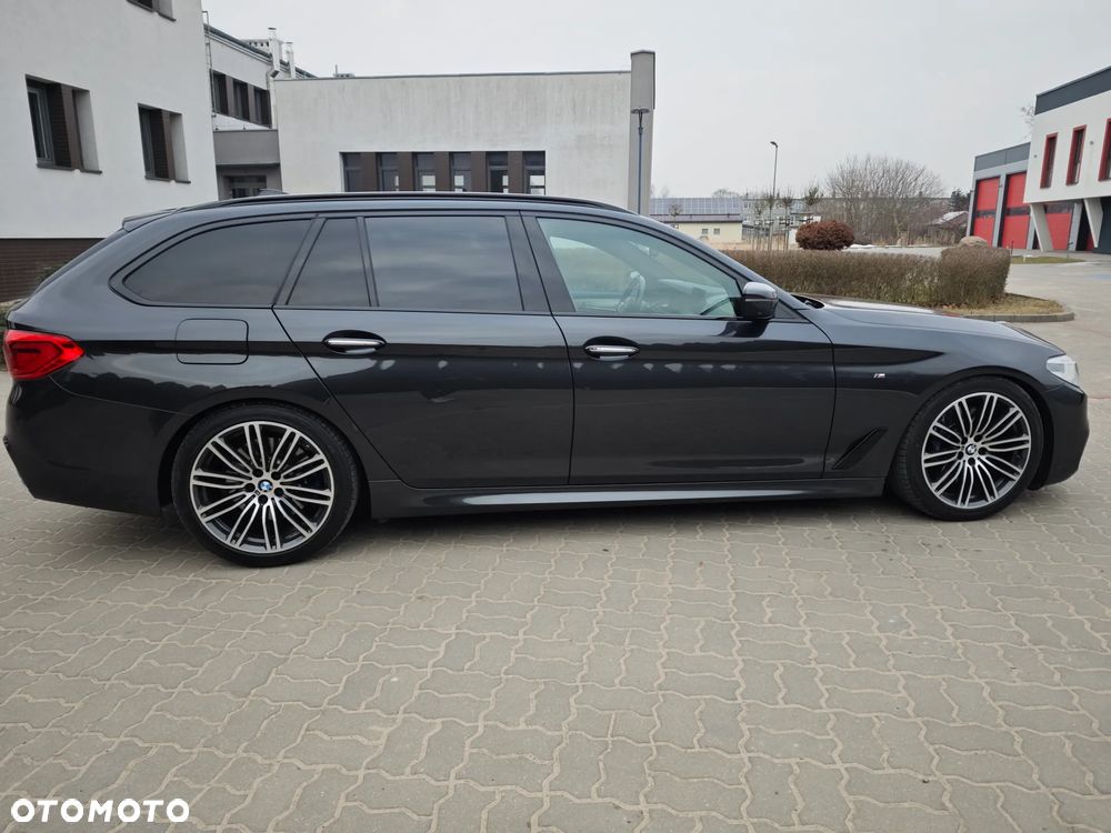 BMW Seria 5 540i xDrive - 9