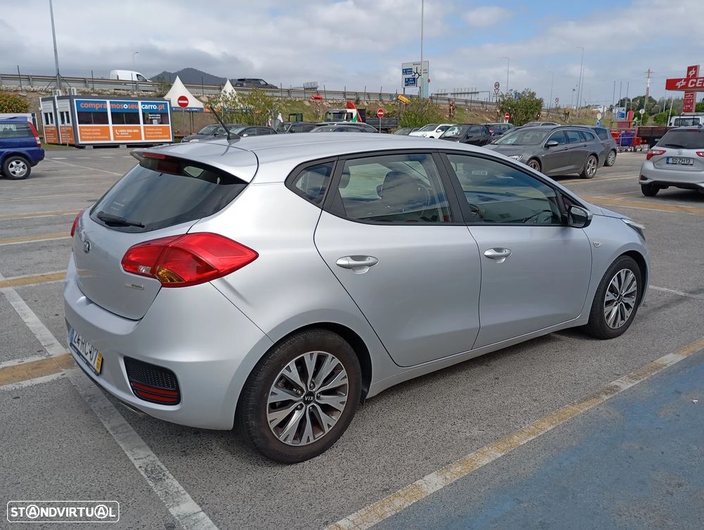 Kia Ceed 1.6 CRDi Nav Line - 5