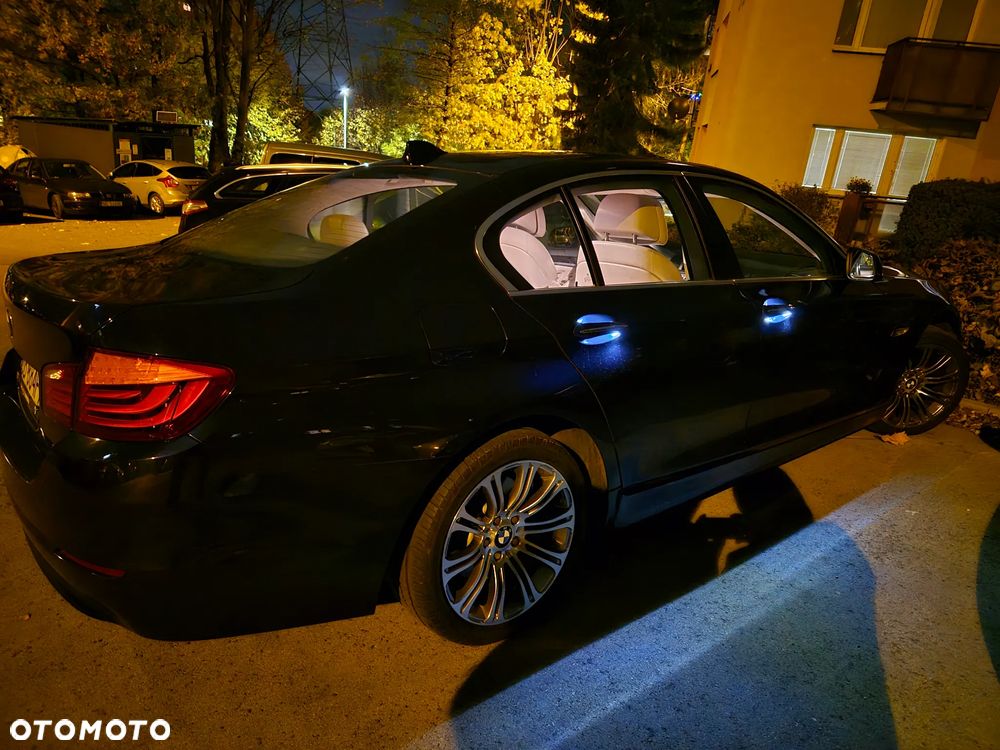BMW Seria 5 528i - 16