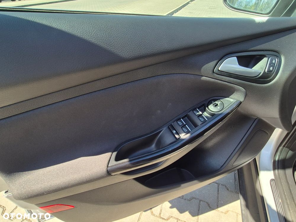 Ford Focus 1.0 EcoBoost Titanium - 13