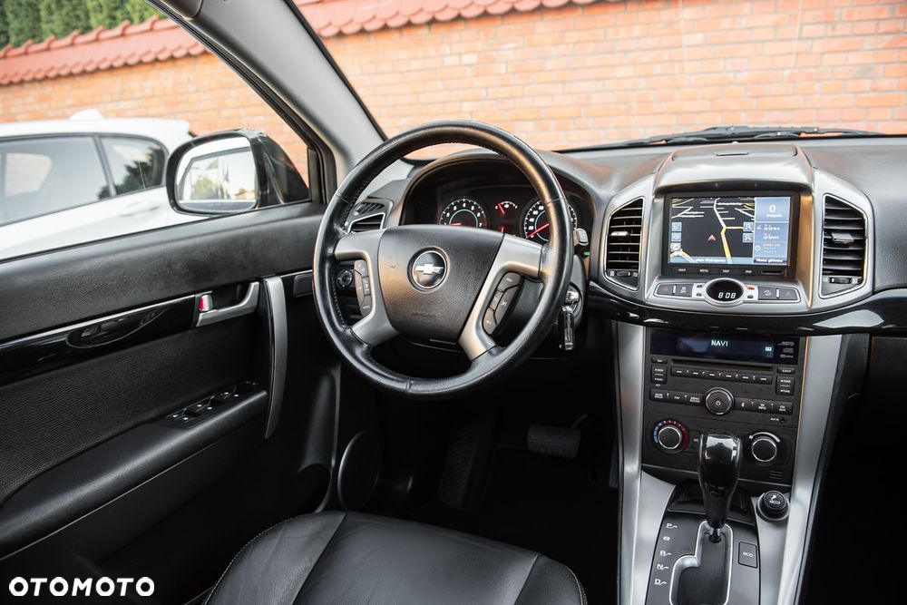Chevrolet Captiva - 25