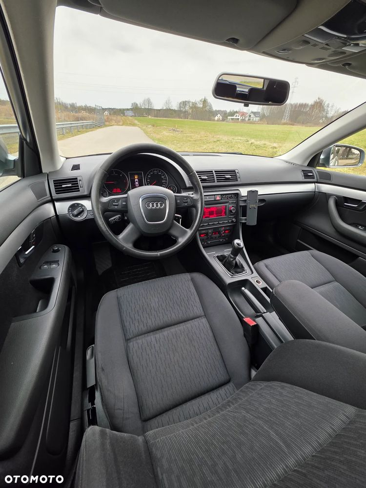 Audi A4 Avant 2.0 TDI DPF - 13