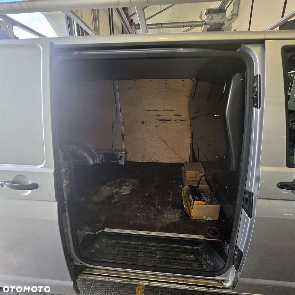 Volkswagen Transporter t6 - 18