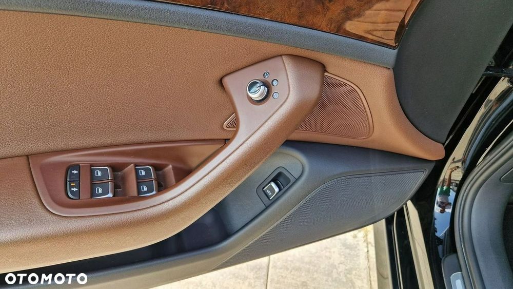 Audi A6 Avant 2.0 TDI Ultra S tronic - 18