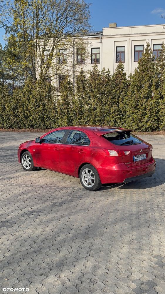 Mitsubishi Lancer - 11