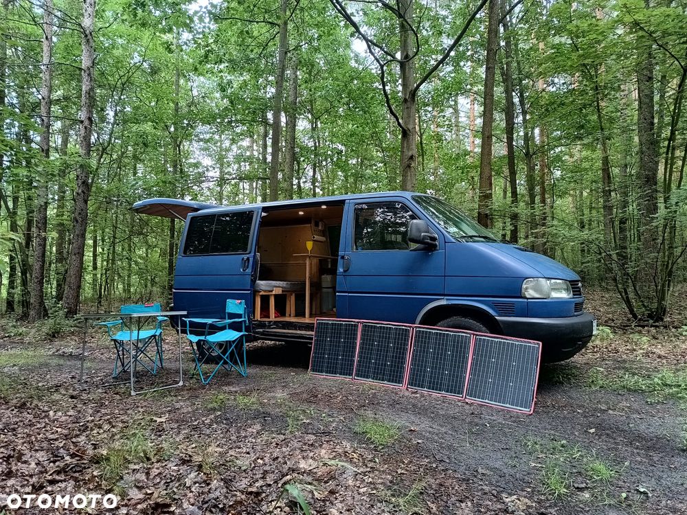 Volkswagen Caravelle - 1