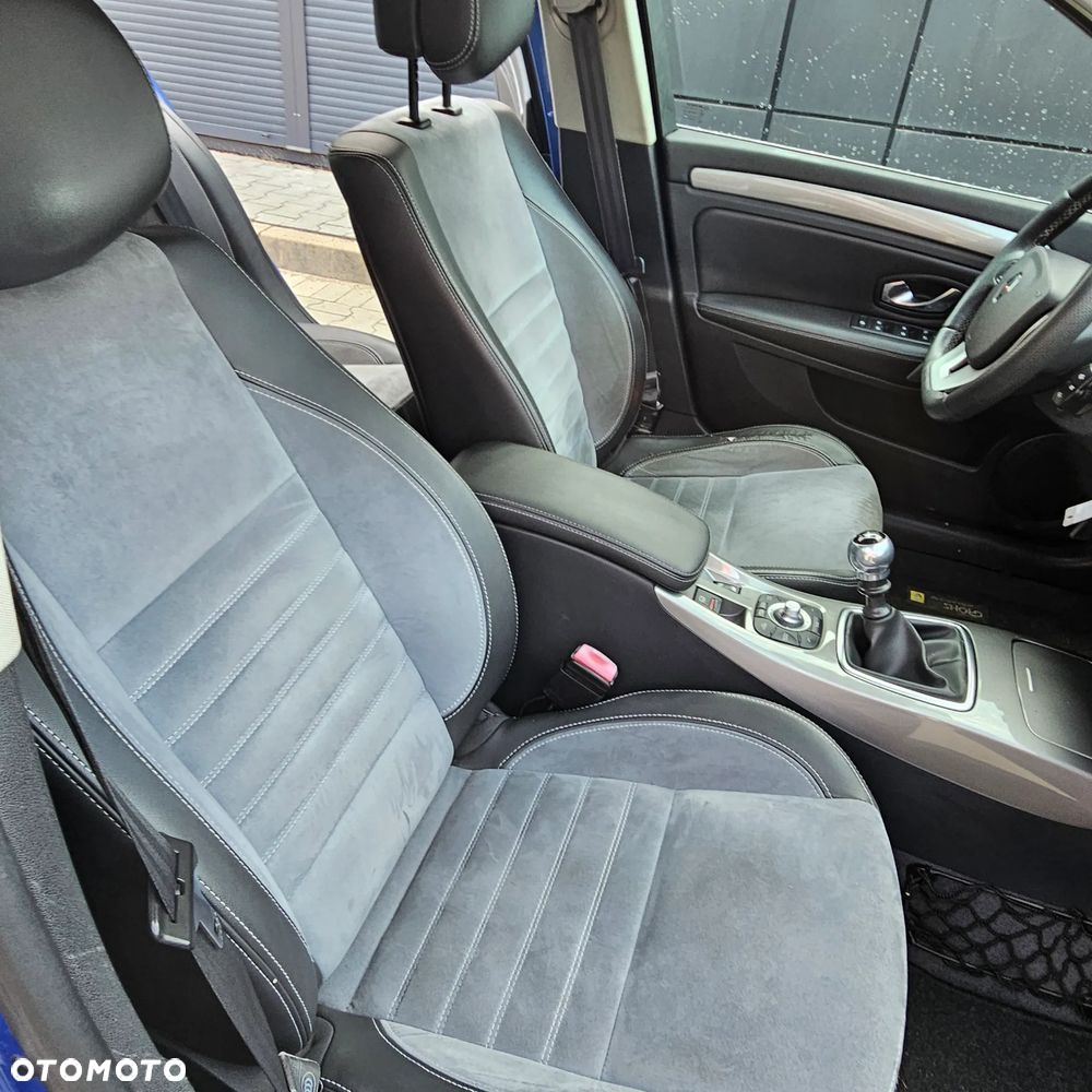 Renault Laguna dCi 180 FAP GT - 19