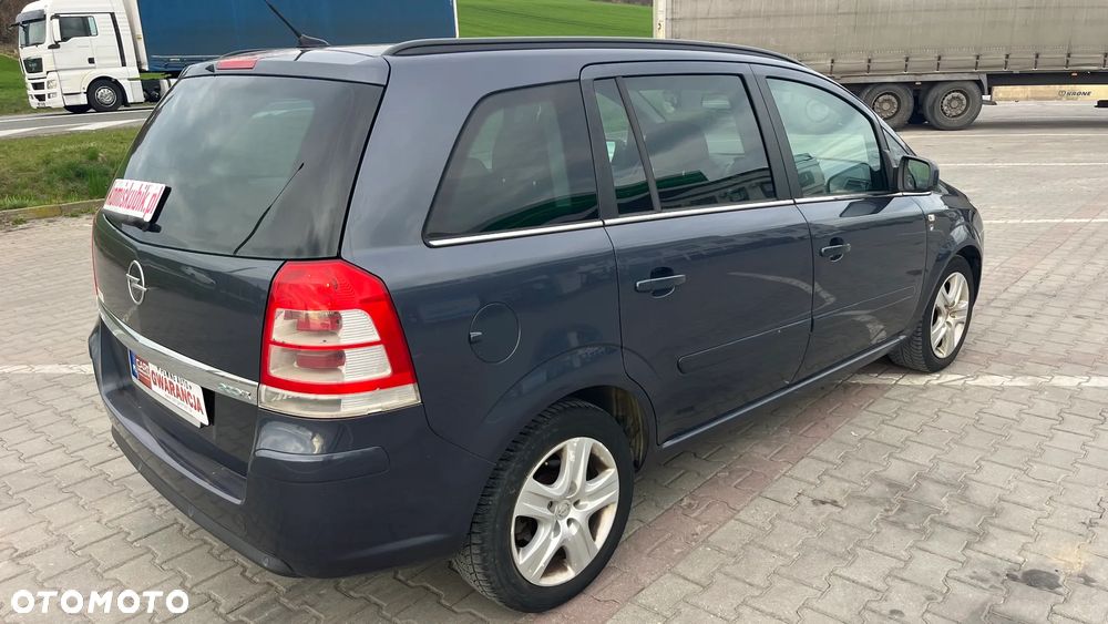 Opel Zafira 2011 photo 3