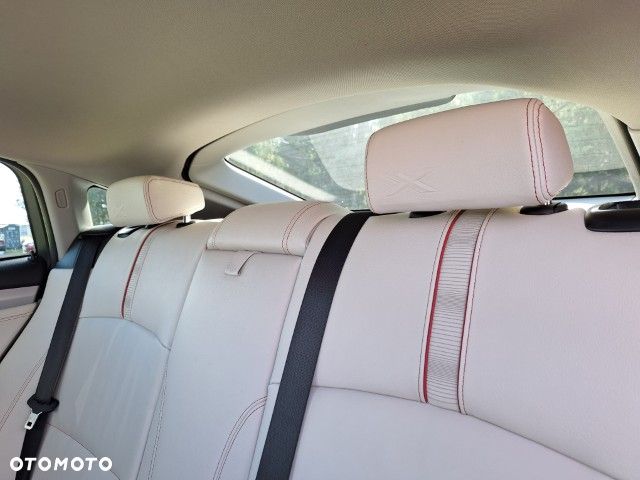 BMW X4 xDrive20d xLine - 10