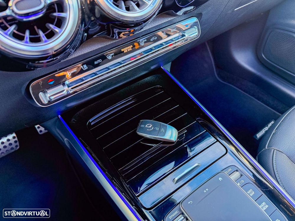 Mercedes-Benz GLB 200 d AMG Line - 24