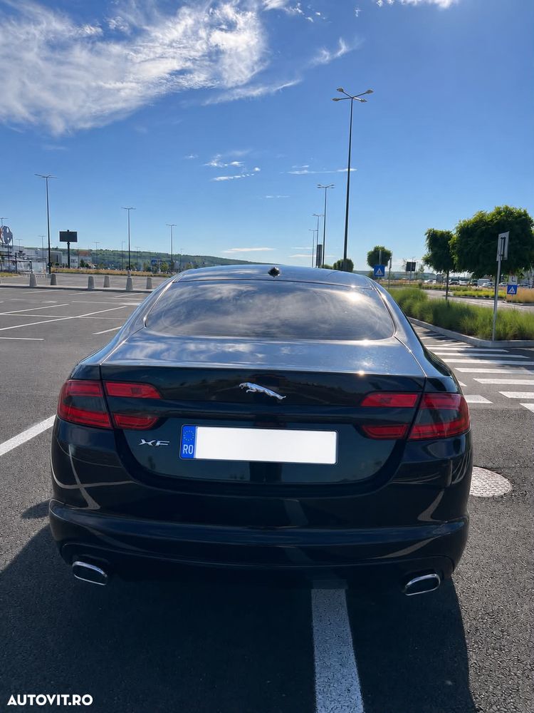 Jaguar XF 2.2D Premium Luxury - 2