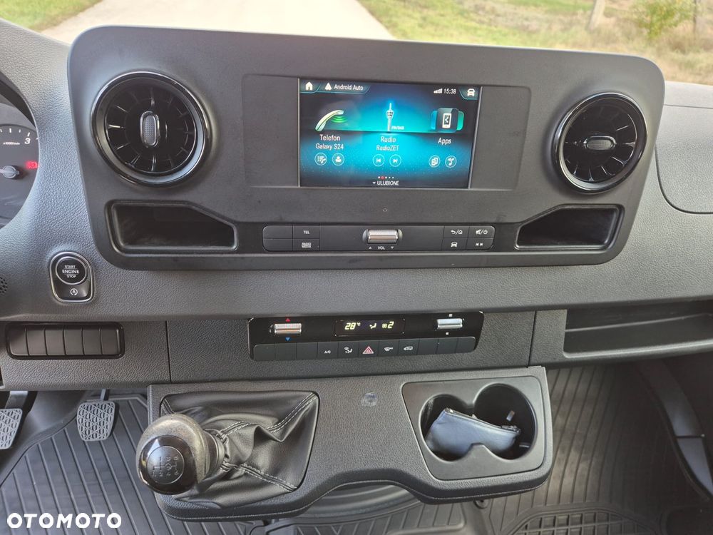 Mercedes-Benz Sprinter - 27