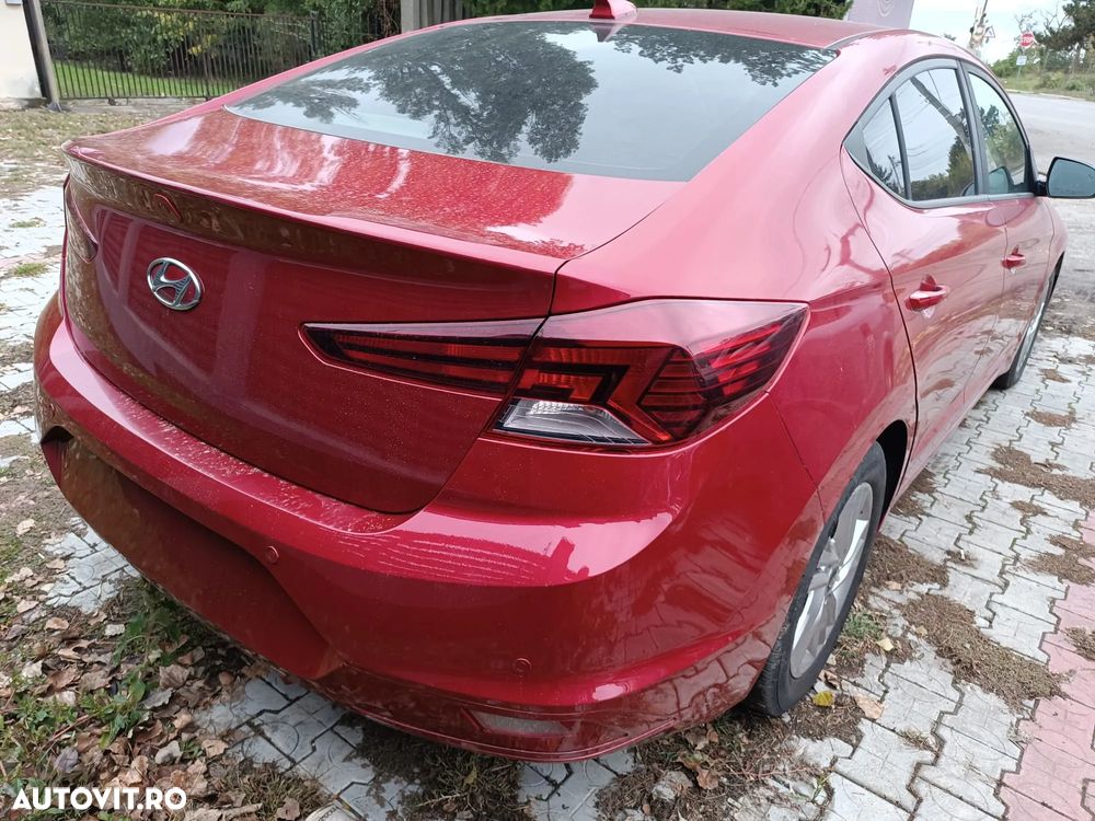 Hyundai Elantra 1.6 MPi Aut. Exclusive - 3