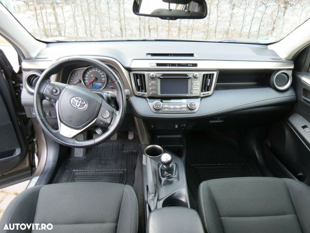 Toyota RAV4 2.0 D-4D 4x2 Start-Stop Life - 13