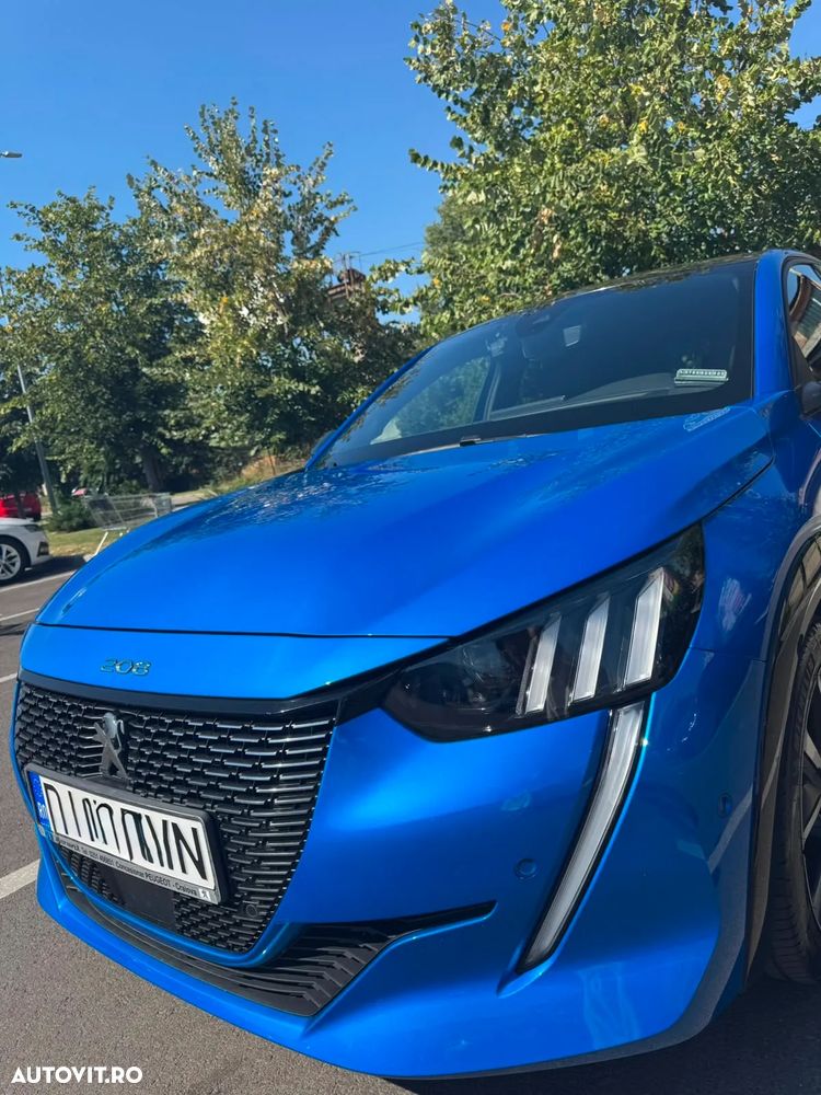 Peugeot 208 1.2 L PureTech STT EAT8 GT Line - 11