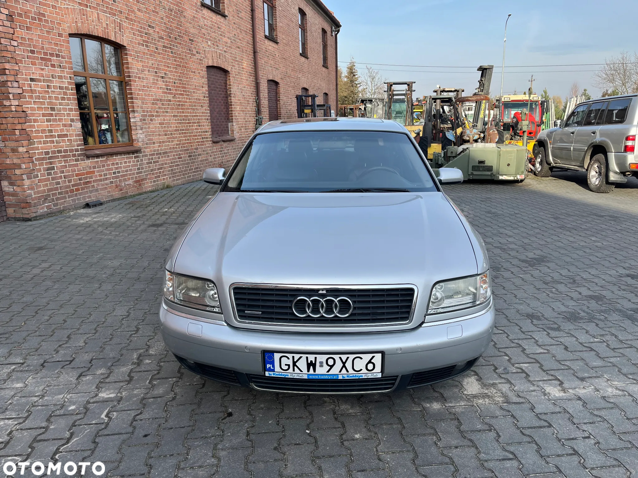 Audi A8 - 8