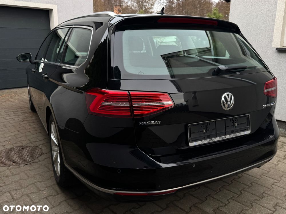 Volkswagen Passat 2.0 TDI (BlueMotion Technology) DSG Highline - 6