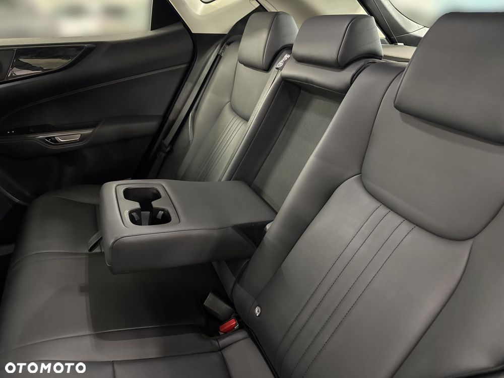 Lexus NX 350h Business AWD - 11