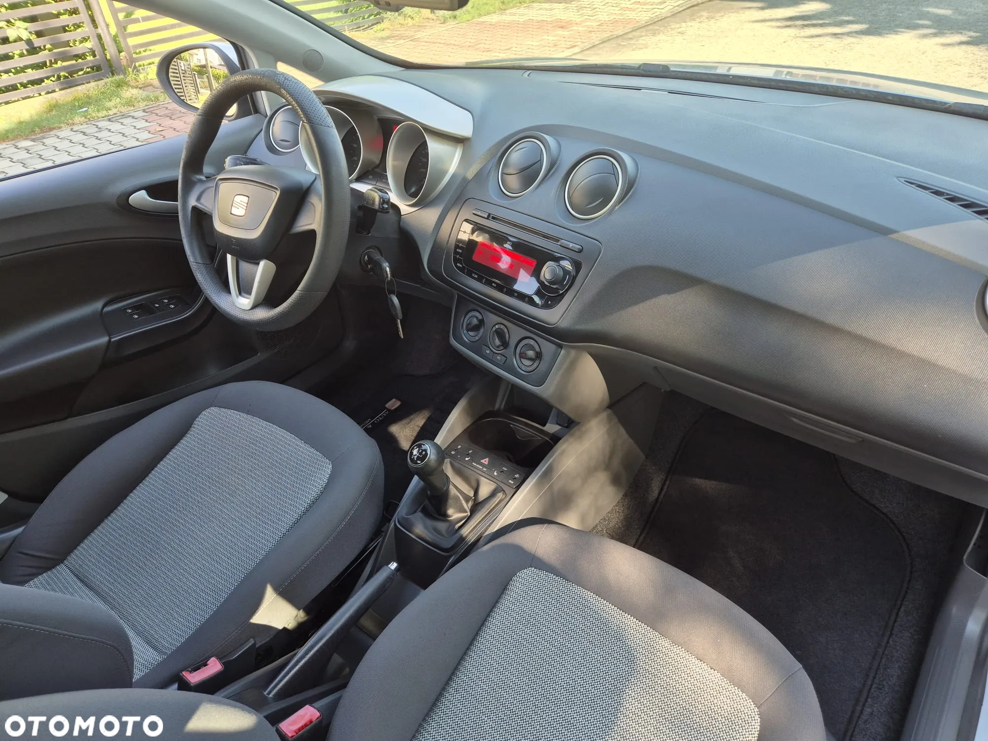 Seat Ibiza 1.4 16V Reference - 5