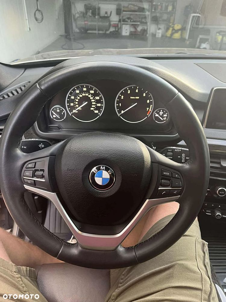 BMW X5 xDrive35i - 9