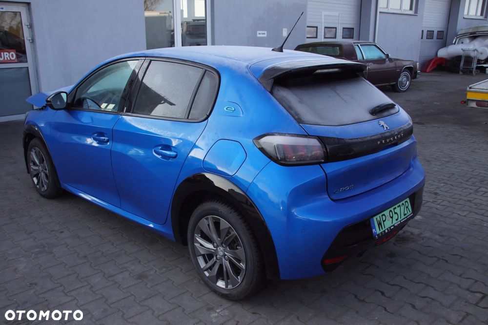 Auto na części - Peugeot e-208 100 kW ZK01 9842858380 ESM 2023R Silnik Falownik Bateria Drzwi Błotnik Klapa Zderzak Lusterko Lampa Klamka Szyba Deska Kokpit Sterownik Moduł Czujnik Licznik Wyświetlacz Panel Kierownica - 4