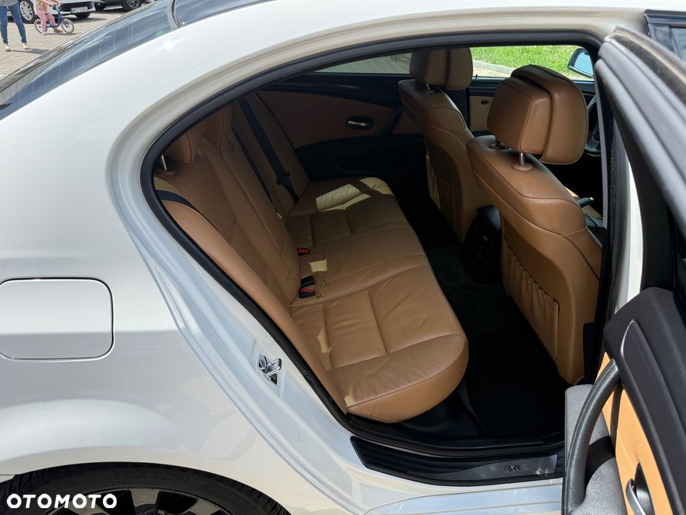 BMW Seria 5 520i Edition Exclusive - 27