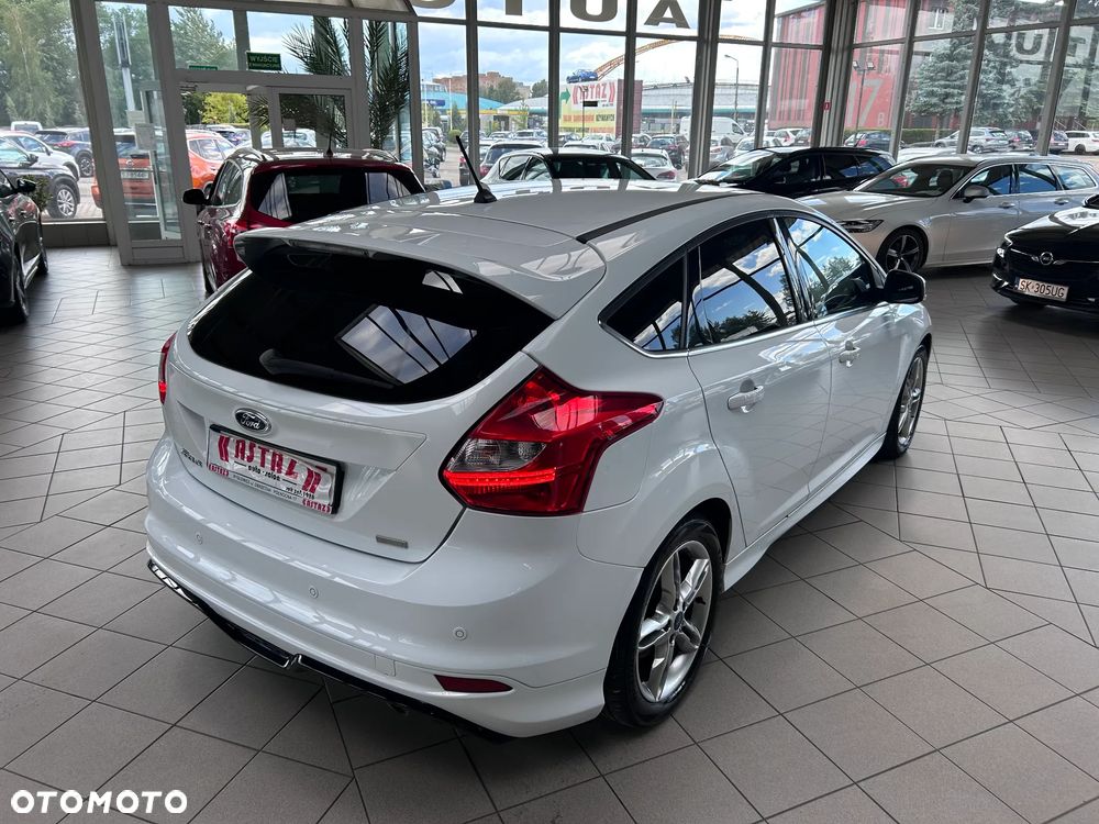 Ford Focus 1.6 EcoBoost Start-Stopp-System Titanium - 9