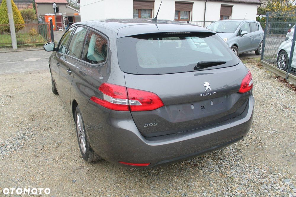 Peugeot 308 - 7