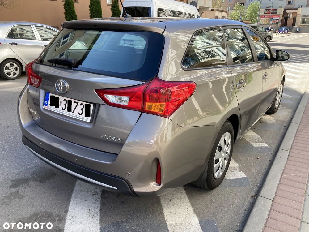 Toyota Auris 1.4 D-4D Comfort - 4