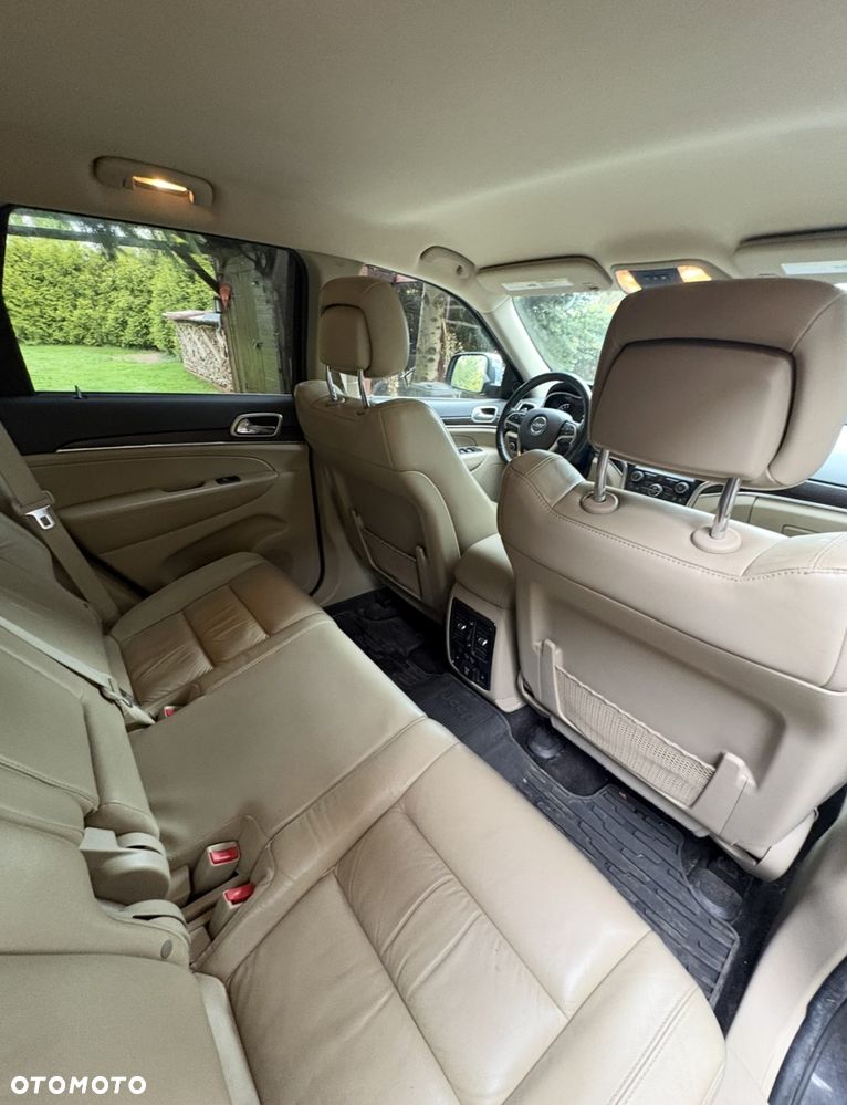 Jeep Grand Cherokee - 14