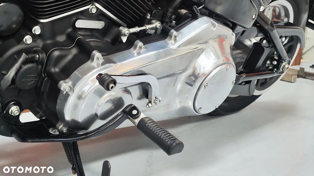 Harley-Davidson Softail Standard - 26