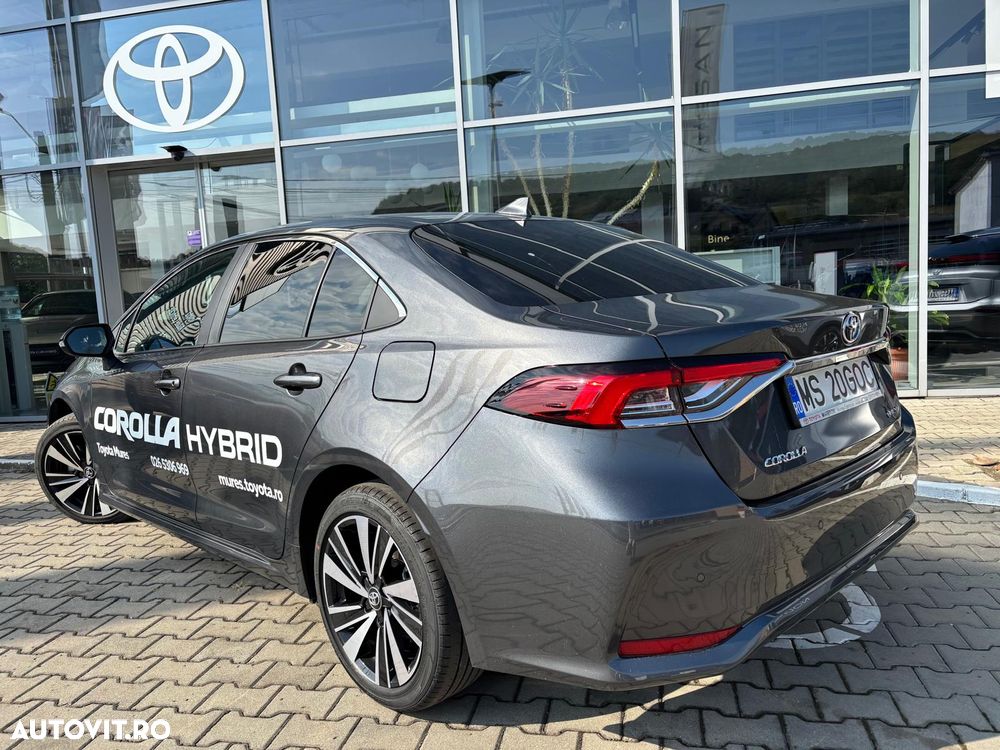 Toyota Corolla 1.8 HEV Dynamic - 5