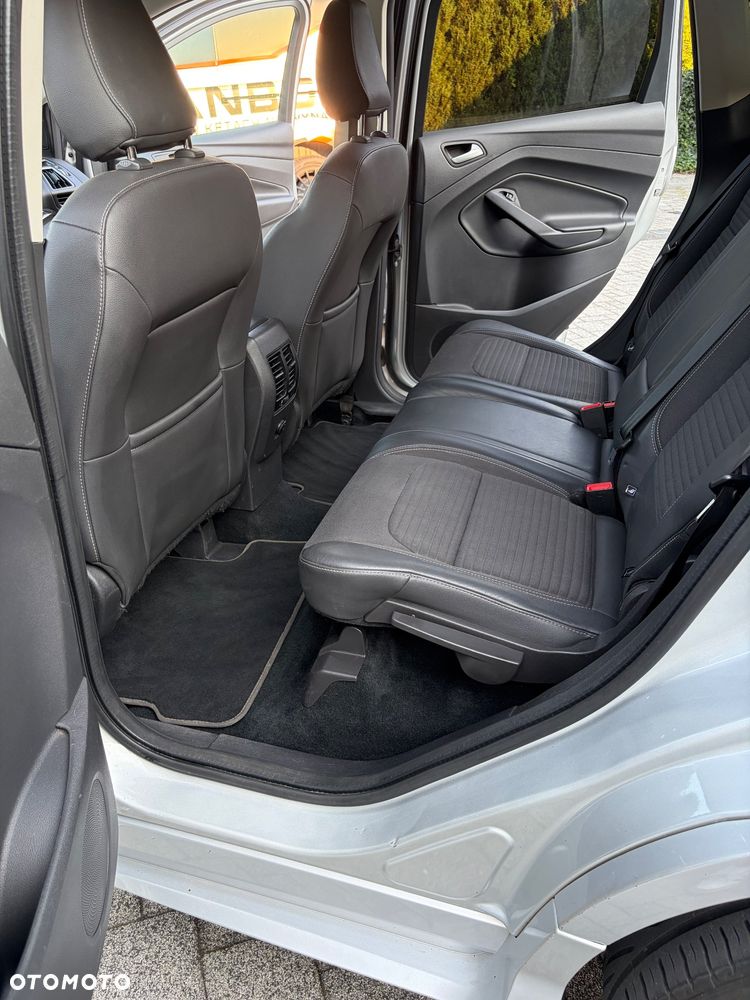 Ford Kuga 2.0 TDCi AWD ST-Line - 25