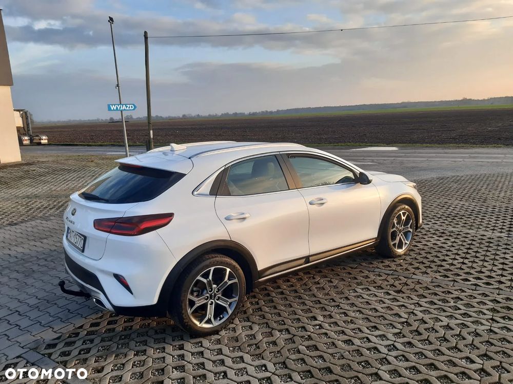 Kia XCeed 1.0 T-GDI L - 10