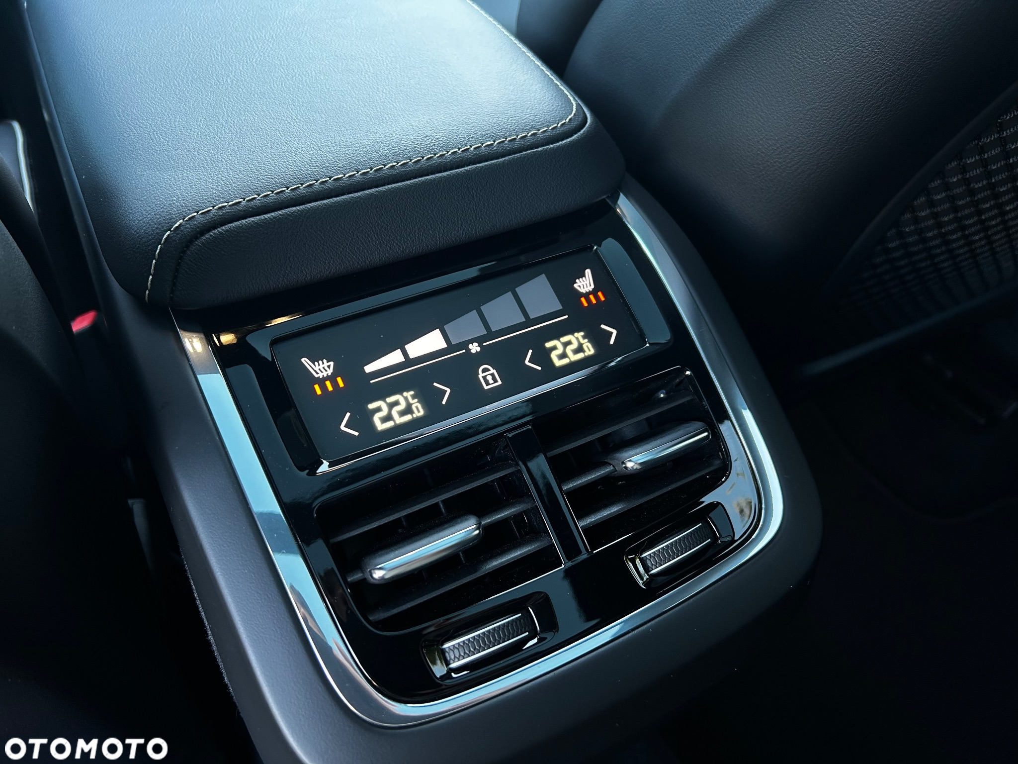 Volvo XC 60 B5 B AWD Geartronic RDesign - 8
