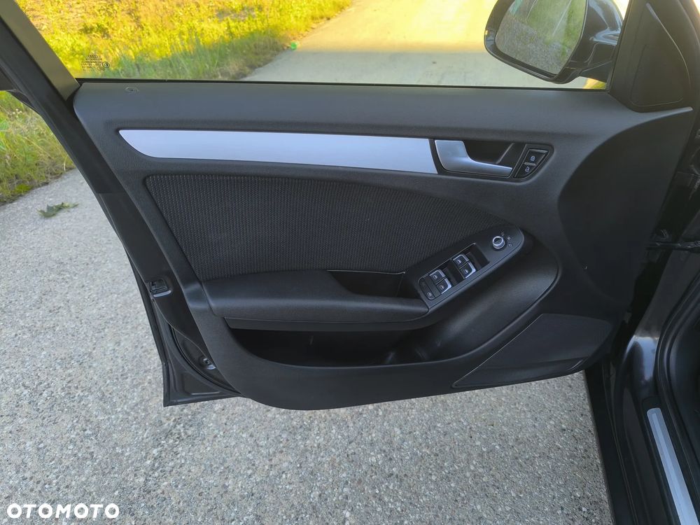 Audi A4 Avant 1.8 TFSI S line Sportpaket - 8