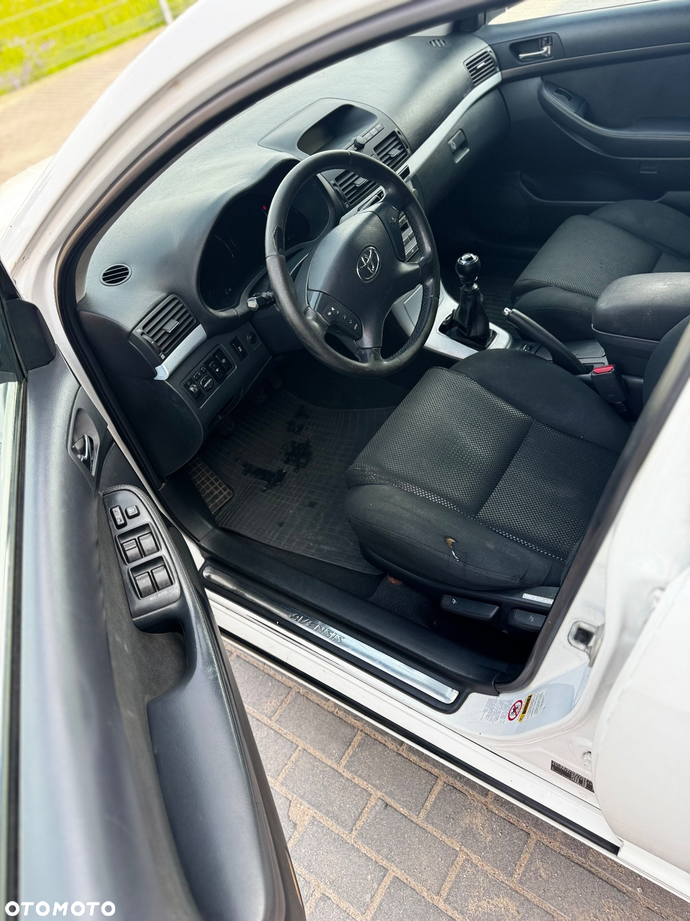 Toyota Avensis 1.8 VVT-i Luna - 6