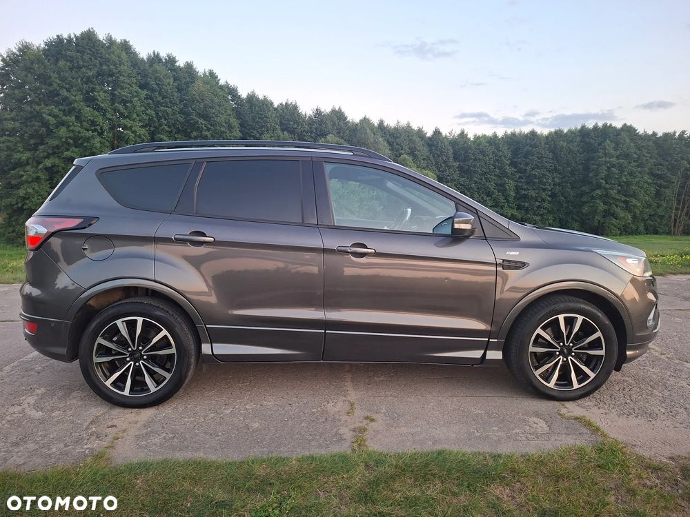 Ford Kuga 2.0 TDCi 2x4 ST-Line - 10