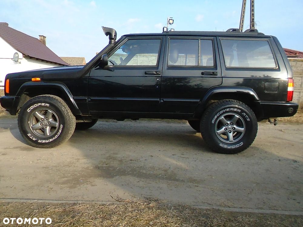 Jeep Cherokee - 2