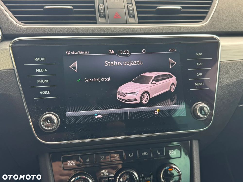 Skoda Superb 2.0 TDI DSG Ambition - 17