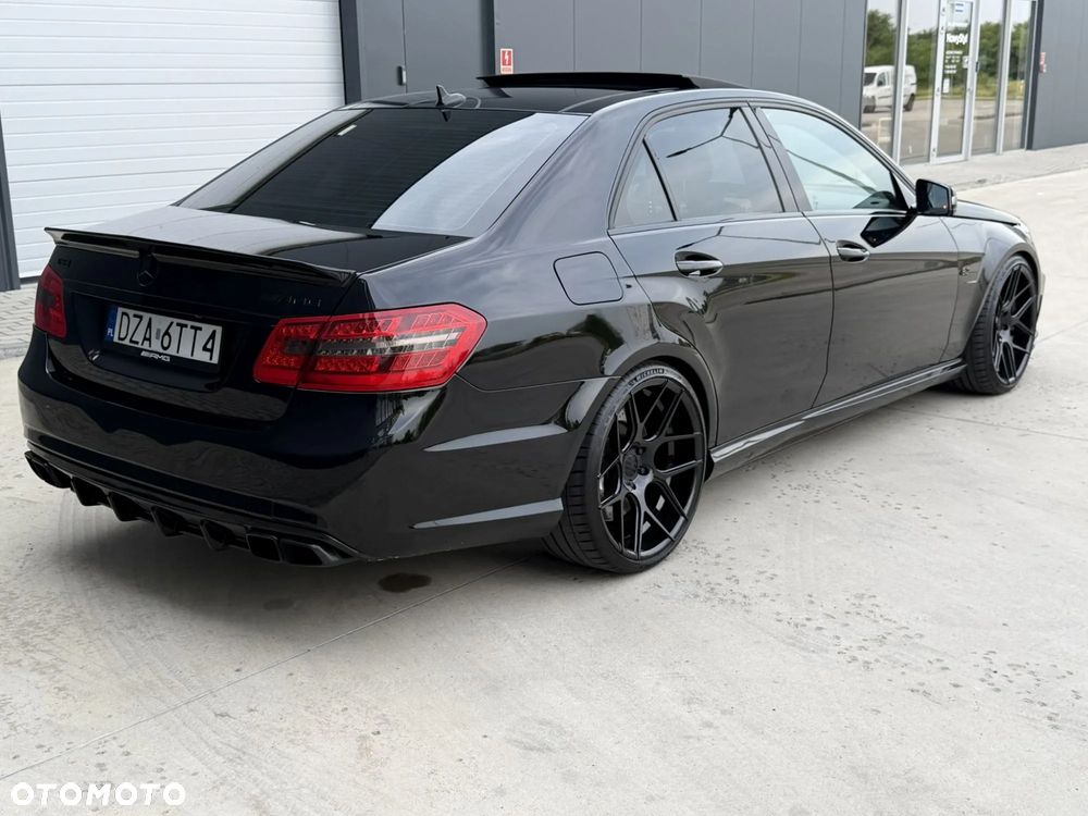 Mercedes-Benz Klasa E 63 AMG AMG Speedshift 7G-MCT - 3