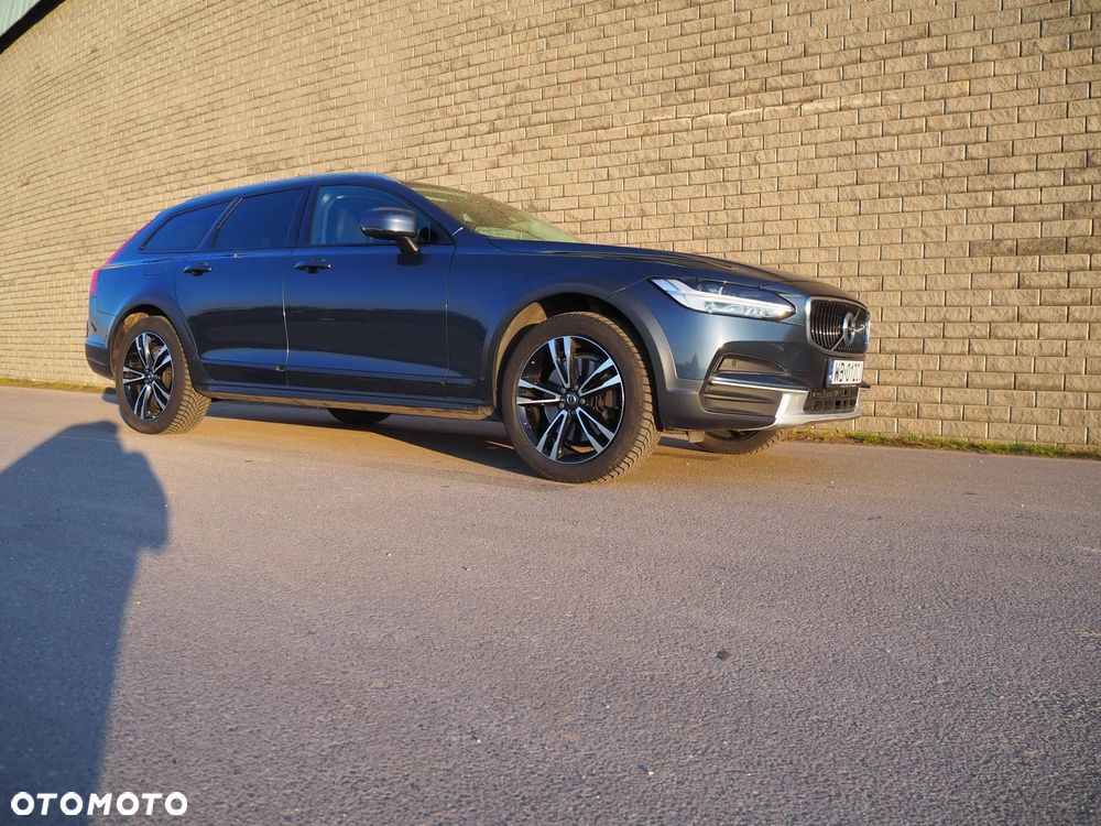 Volvo V90 Cross Country D4 AWD - 13