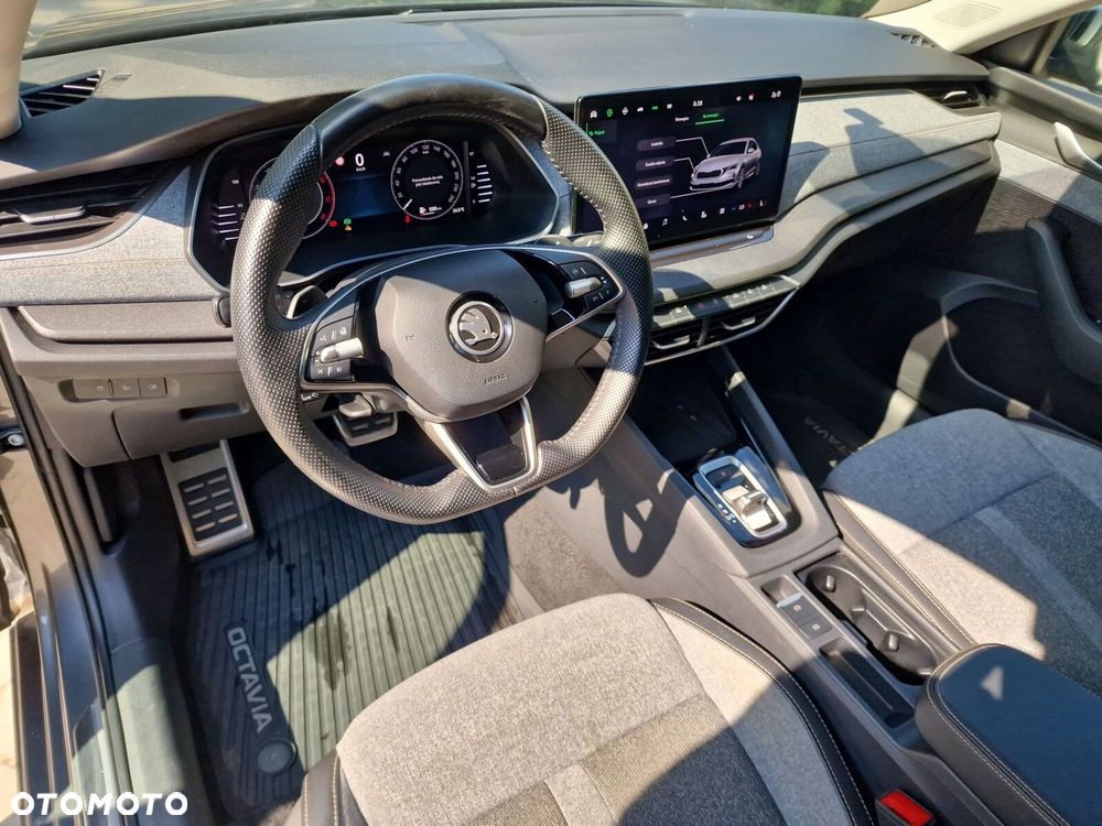 Skoda Octavia 2.0 TDI Selection DSG - 14