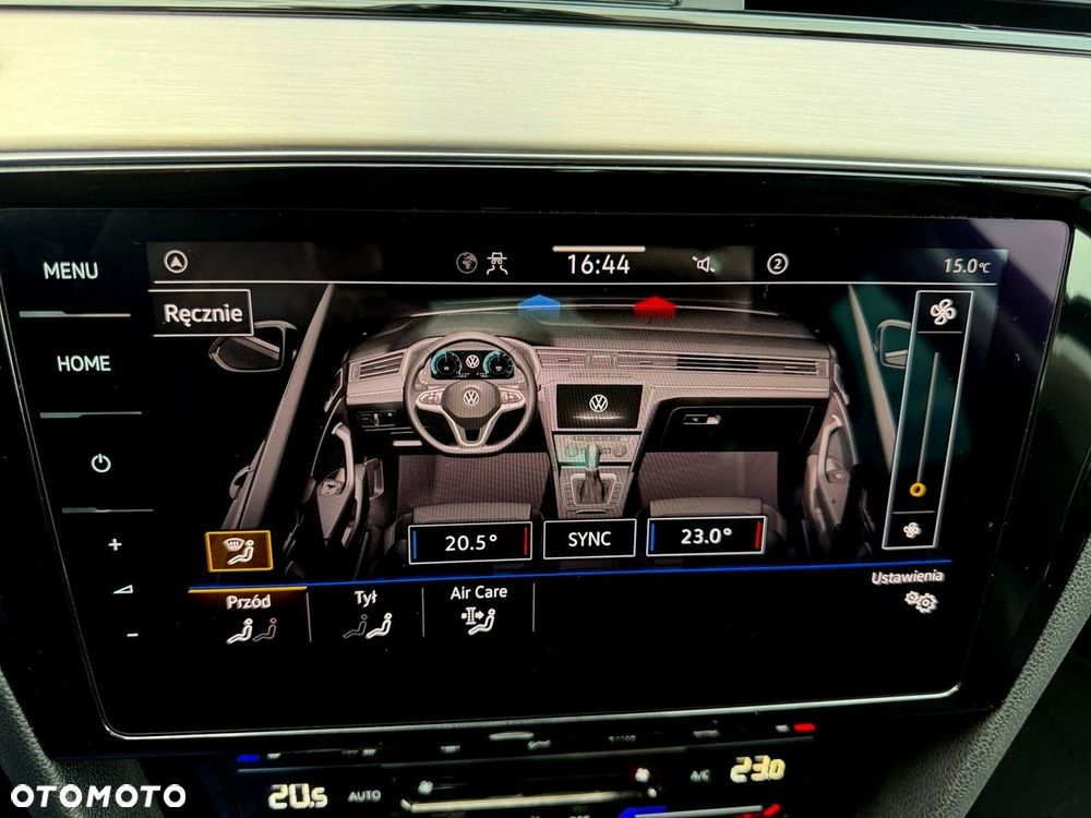 Volkswagen Passat - 32