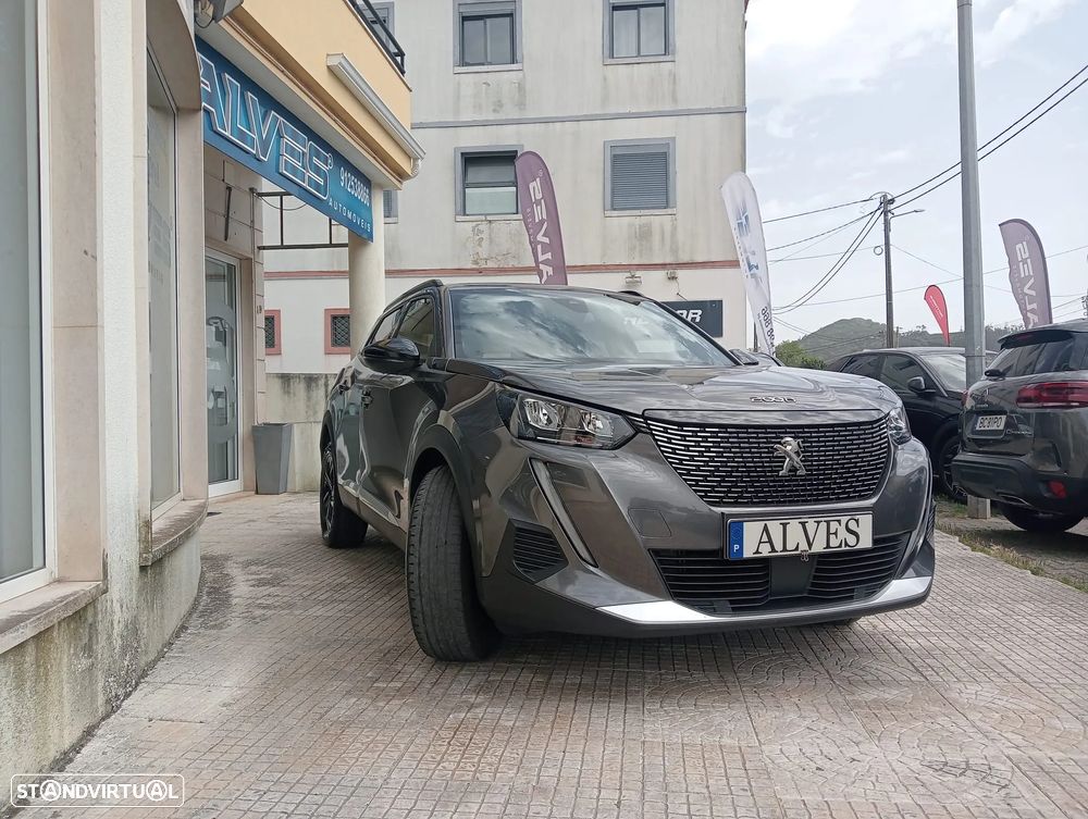 Peugeot 2008 1.2 PureTech Allure - 17